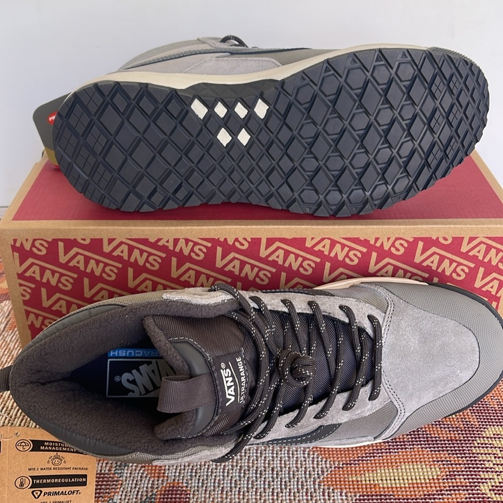 Vans WMNS Sneakers Ultrarange Exo
Drizzle
VN0A5KS5KAQ
Sneakers Boots - Picture 4 of 16